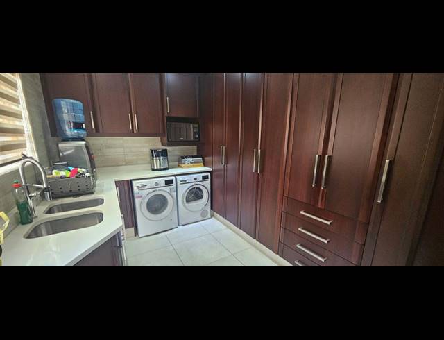 2 BEDROOM TOWNHOUSE FOR SALE IN MEYERSDAL